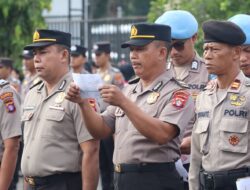 Jaga Disiplin Personel, Seksi Propam Polresta Palangka Raya Lakukan Pengecekan Absensi Jelang Apel