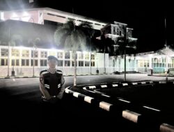 Di Kantor DPRD Kalteng, Anggota Samapta Polresta Palangka Raya Perkuat Pengamanan Lingkungan Strategis