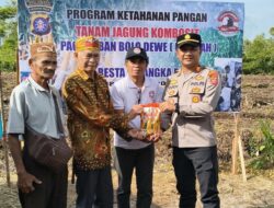 Kapolsek Pahandut Bersama Kelompok Tani Bolo Dewe Laksanakan Penanaman Jagung Kwartal I