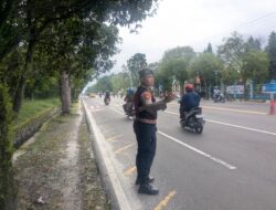 Peduli Keselamatan Pelajar, Satsamapta Polresta Palangka Raya Atur Arus Lalin saat Jam Masuk Sekolah