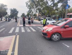 Cegah Gangguan Lantas, Satsamapta Polresta Palangka Raya Laksanakan Gatur Pagi di SMP Santa Maria