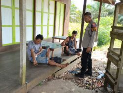 Polsek Bukit Batu Bersama Satlantas Laksanakan Penanganan Awal Kecelakaan