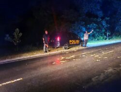 Patroli Dini Hari, Polsek Bukit Batu Pantau Area Rawan Kecelakaan Lalu Lintas 