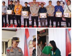 Wakapolda Kalteng Salurkan Bansos Untuk Petani Saat Kunker di Polres Gunung Mas