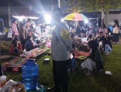 Polsek Sabangau Lakukan Patroli Jalan Kaki di Area Pasar Malam  