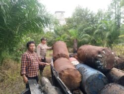 Anggota Polsek Pulau Hanaut Gerebek  Tempat Yang Diduga Untuk Penyelundupan BBM