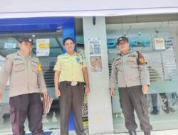Di Depan Mesin ATM BRI Unit Tangkiling, Personel Polsek Bukit Batu Pastikan Tidak Ada Sabotase