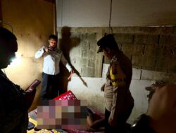Personel Polresta Palangka Raya Tindaklanjuti Penemuan Mayat di Jalan Rajawali Km 5,5