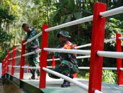 Menjelang Penutupan TMMD Ke 127, Dan SSK Satgas Lakukan Pengecekan Jembatan Merah Putih Rampung 100 Persen