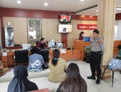 Berikan Rasa Aman, Satpamobvit Polresta Palangka Raya Pantau Aktivitas Nasabah Bank