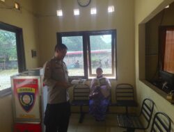 Bhabinkamtibmas Polsek Sabangau terus Hadirkan Motor Bajaka Presisi untuk Maksimalkan Minat Baca Warganya