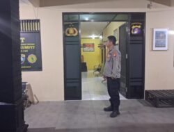 Dengan Patroli Jalan Kaki, Personel Polsek Rakumpit Pastikan Keamanan Lingkungan Mako
