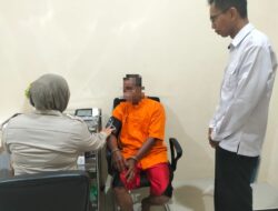 Pastikan Kondisi Tahanan, Sattahti Polresta Palangka Raya Laksanakan Pemeriksaan Kesehatan di RS Bhayangkara