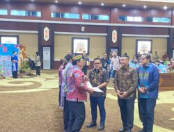 Kunjungan Kerja Komisi II DPR RI di Kalteng, Polresta Palangka Raya Amankan Momen Penyerahan Sertifikat