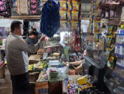 Jaga Stabilitas Kamtibmas di Area Pasar Malam, Polsek Rakumpit Patroli Sambang