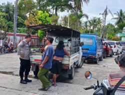 Atur Antrean BBM di SPBU Banturung, Polsek Bukit Batu Jaga Kelancaran Arus Lalu Lintas