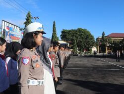 Pastikan Disiplin Personel dalam Koridor, Seksi Propam Polresta Palangka Raya Cek Absensi Satfung