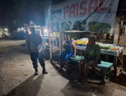 Santai Di Warung Kopi, Patroli Polsek Bukit Batu Imbau Masyarakatnya Manfaatkan Layanan 110
