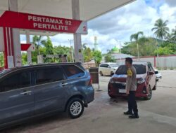 Polsek Bukit Batu Gelar Patroli Dialogis di SPBU untuk Cegah Potensi Gangguan Kamtibmas