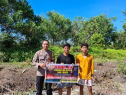 Rangkul Warga di Tumbang Tahai, Bhabinkamtibmas Polsek Bukit Batu Ajak Mereka Stop Karhutla