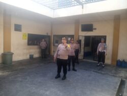 Usai Apel Serah Terima, Pamapta I SPKT Polresta Palangka Raya Lanjut Cek Rutin para Tahanan 
