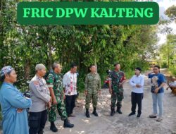 Hadiri Musyawarah Warga, Bhabinkamtibmas Marang Dukung Gotong Royong Pembangunan Jembatan Merah Putih