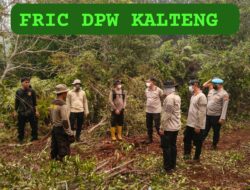 Tim Regu 7 Polresta Palangka Raya Padamkan Karhutla di Hutan Lindung Marang