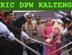 Di Mako, Kapolresta dan Ibu Ketua Bhayangkari Cabang Kota Palangka Raya Disambut Jarmat, Pedang Pora serta Perkenalan PJU