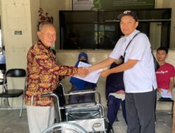 BAZNAS Lotim Salurkan 38 Kursi Roda dan 2 Tongkat untuk Penyandang Disabilitas